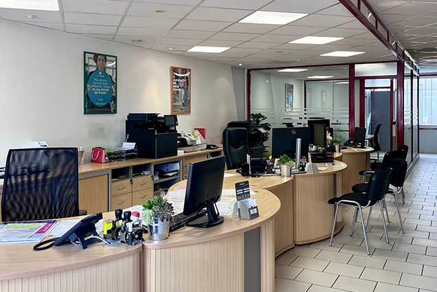 Intérieur de l'agence de Thizy
